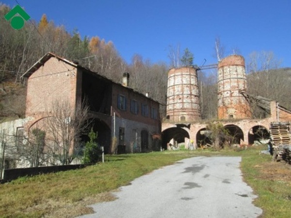 Click here for full details of this property for sale in Val Argentina, Italy.